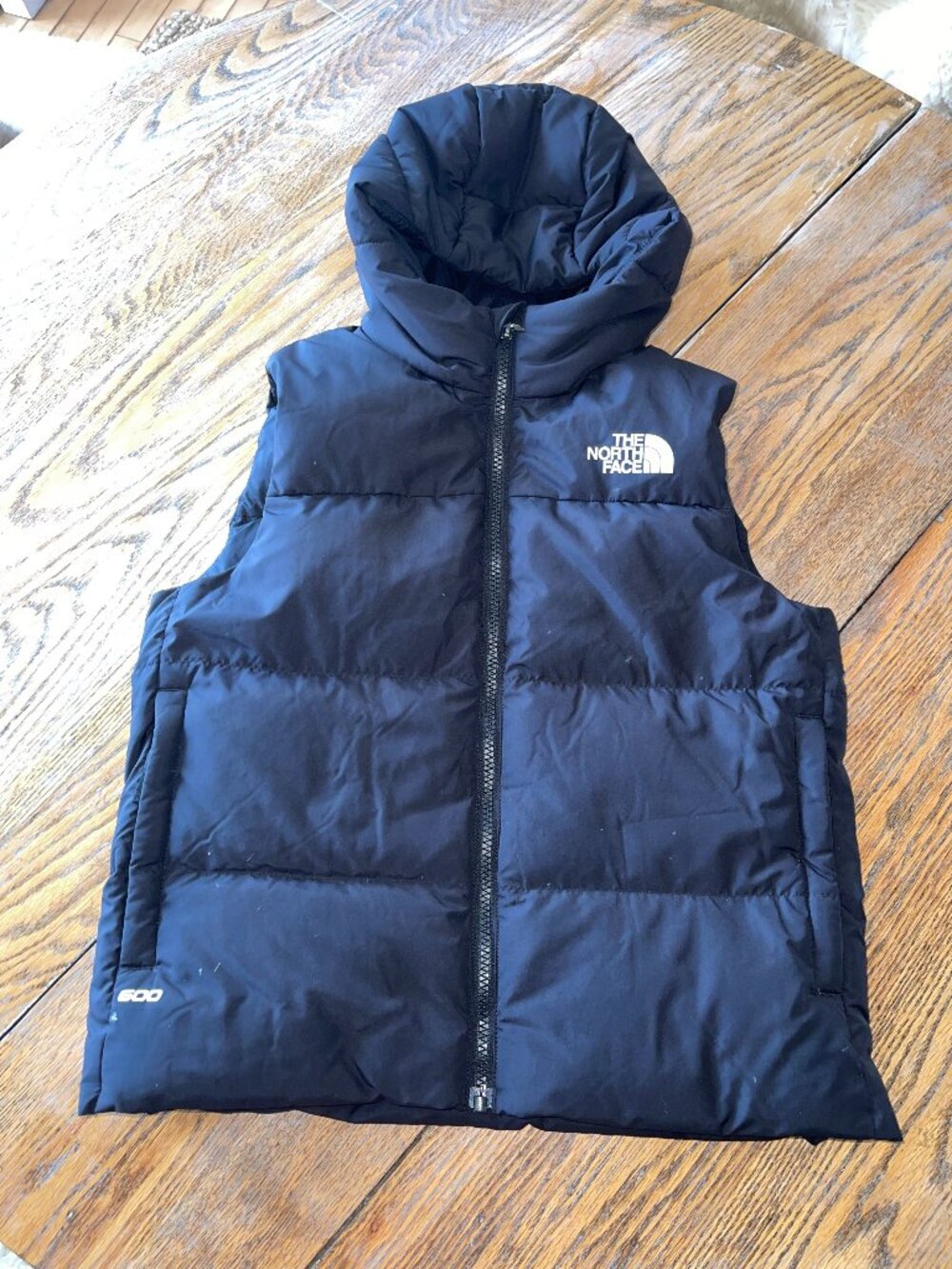 THE NORTH FACE down hooded vest/600 fill/kids 10/zip pockets
